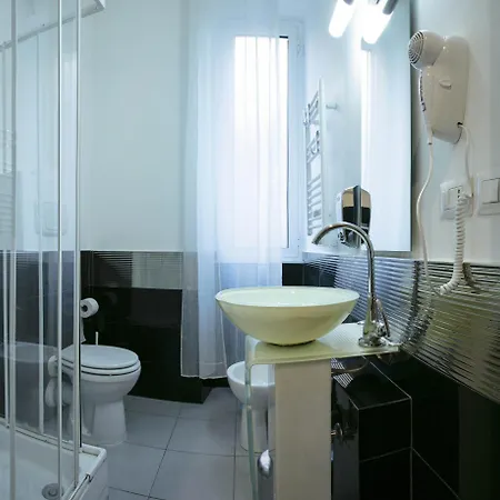 Pensión Lorenzo's In Vatican