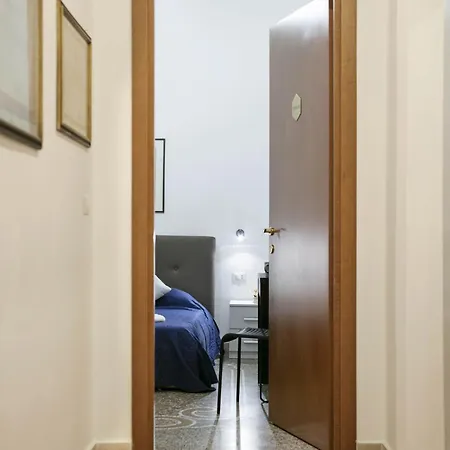 Lorenzo's In Vatican Guest house Rome