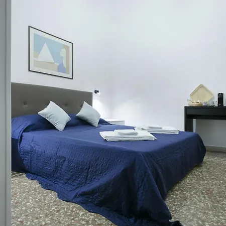 Lorenzo's In Vatican Guest house