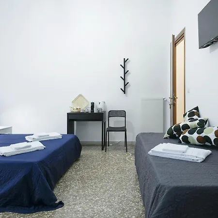 Lorenzo's In Vatican Guest house *